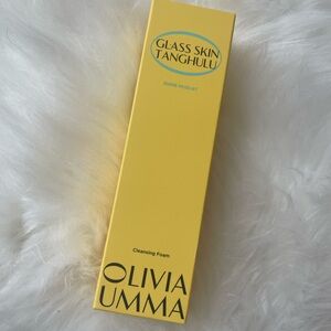 NEW Olivia Umma Glass Skin Tang Hulu foam cleanser